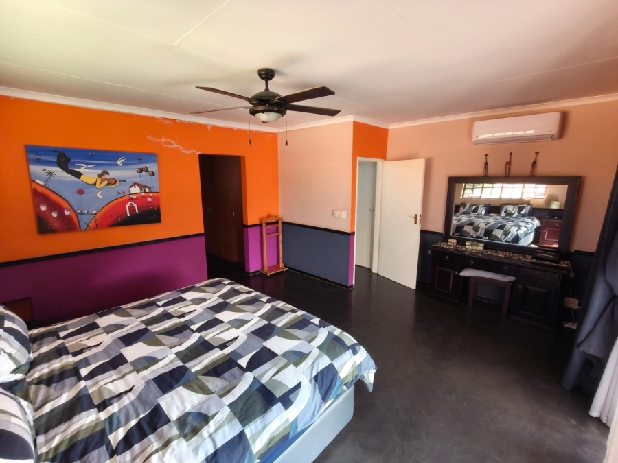 3 Bedroom Property for Sale in Safari Gardens North West